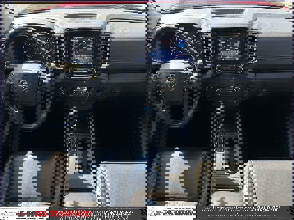 Used 2022 Nissan Frontier SV w/ SV Premium Package image 15