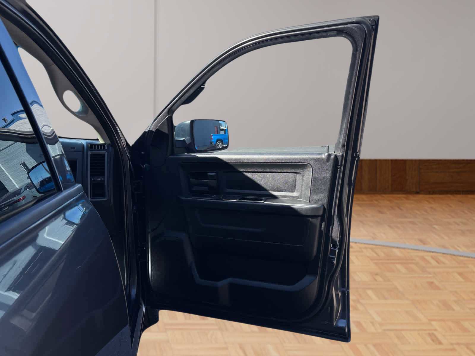 Used 2018 RAM 1500 Tradesman w/ Popular Equipment Group image 16