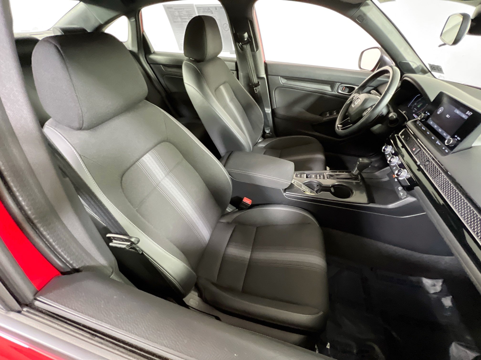Used 2023 Honda Civic Sport image 25