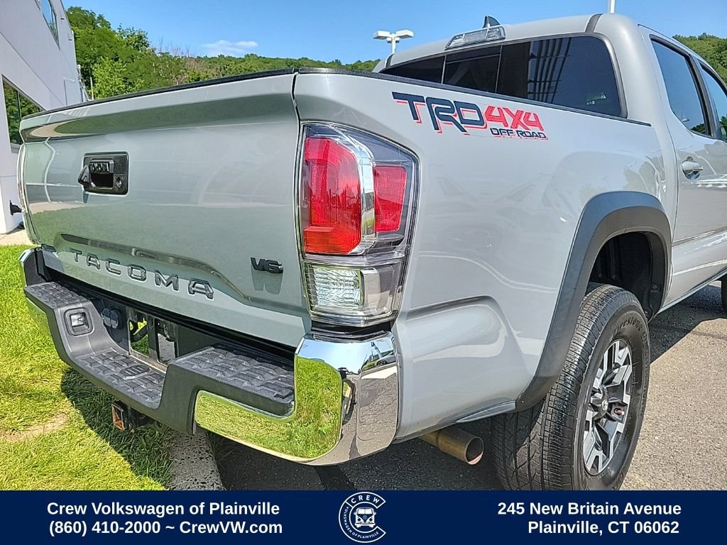 Used 2020 Toyota Tacoma TRD Off-Road AWD/4WD image 37