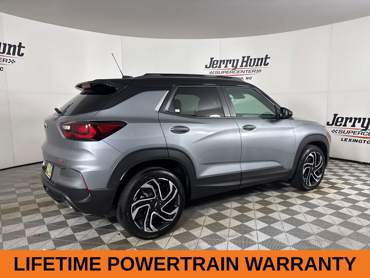 Used 2025 Chevrolet TrailBlazer RS FWD image 5