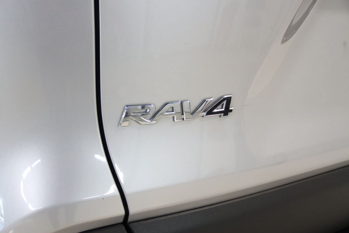 Used 2022 Toyota RAV4 XLE Premium AWD/4WD image 64