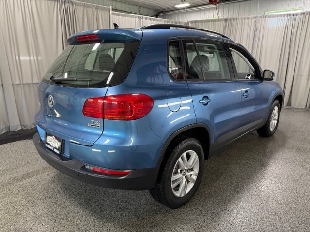 Used 2017 Volkswagen Tiguan S AWD/4WD image 4