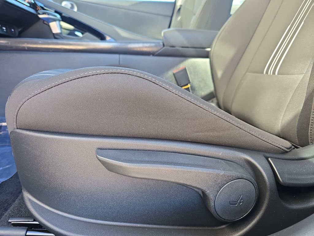 New 2026 Hyundai Elantra Blue image 29