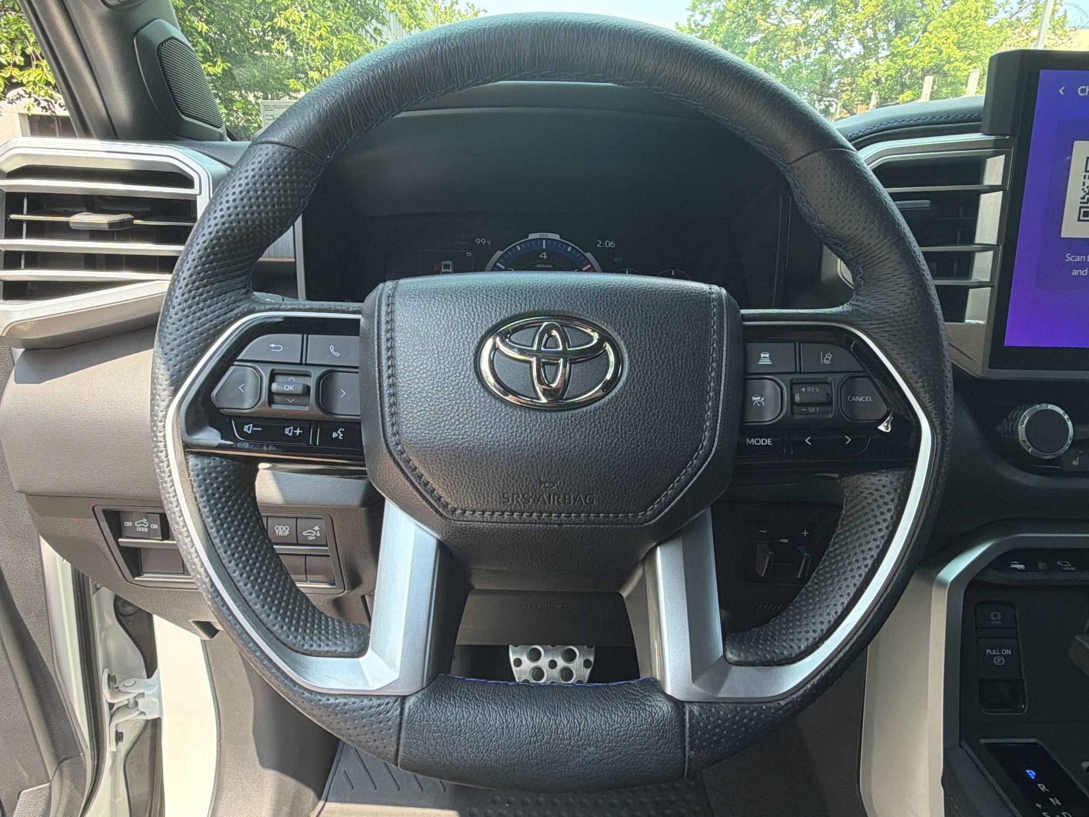 Used 2024 Toyota Tundra Platinum w/ TRD Off-Road Package AWD/4WD image 11