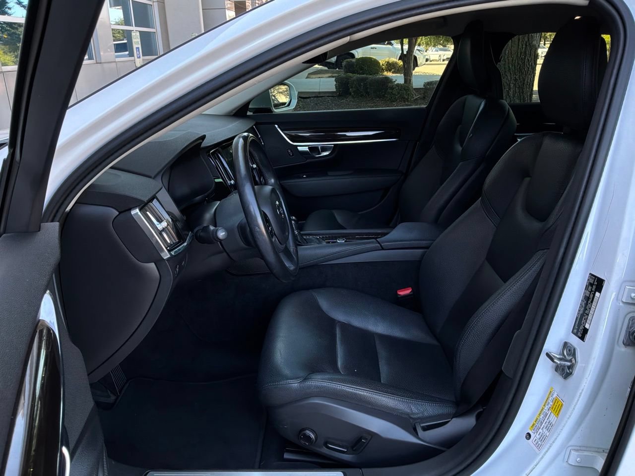 Used 2019 Volvo S90 T6 Momentum AWD/4WD image 10