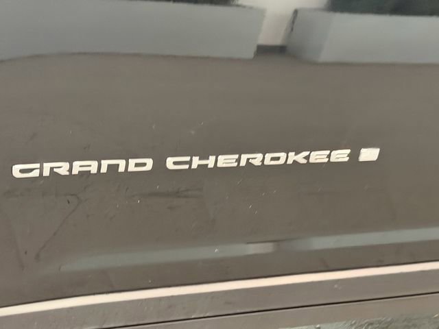 Used 2021 Jeep Grand Cherokee L Limited RWD image 5