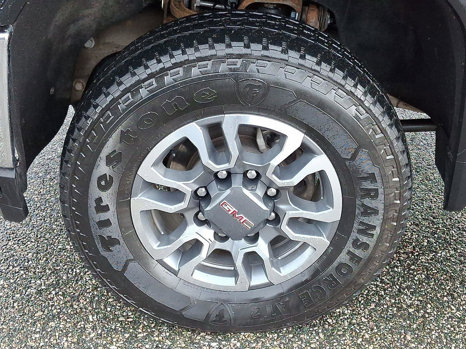 Used 2022 GMC Sierra 2500 SLT w/ SLT Premium Package image 8