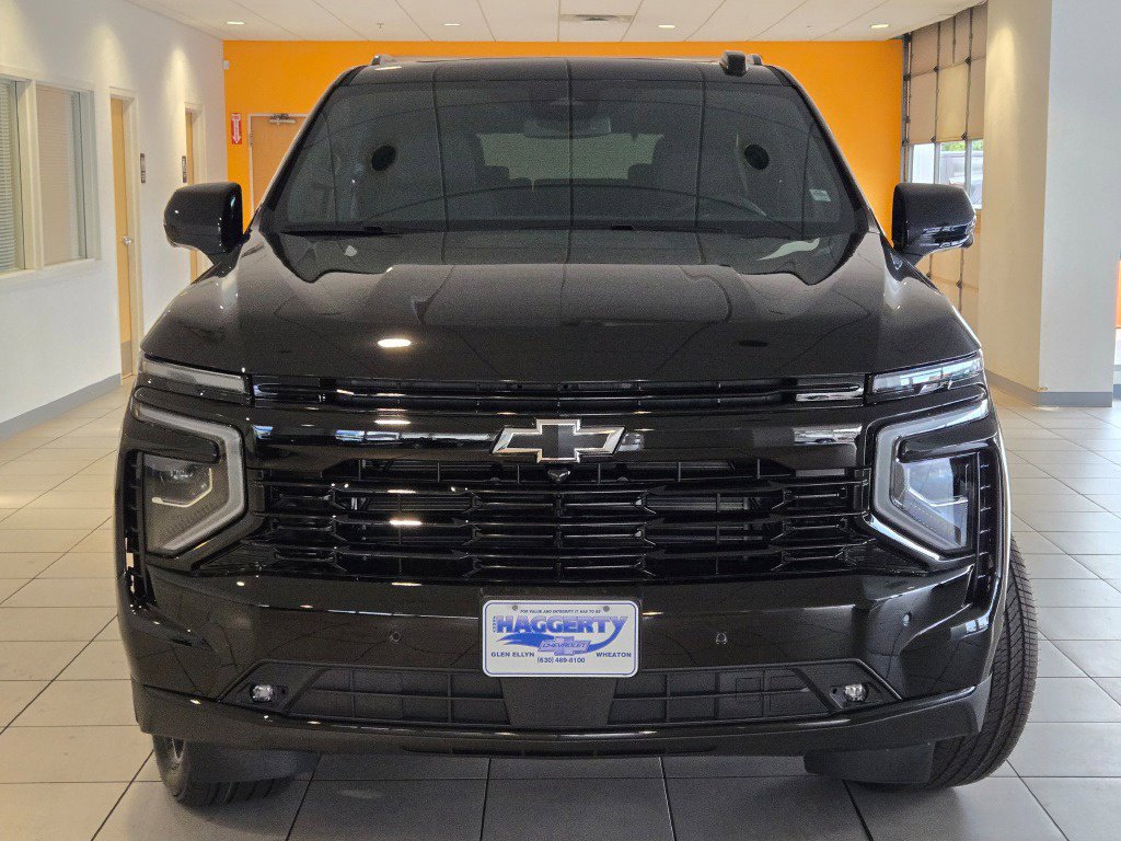 New 2026 Chevrolet Suburban RST w/ Comfort Package AWD/4WD image 2