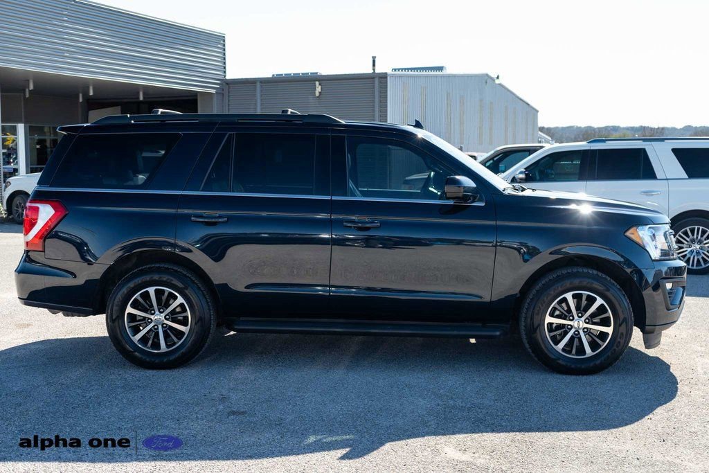 Used 2021 Ford Expedition XLT RWD image 4