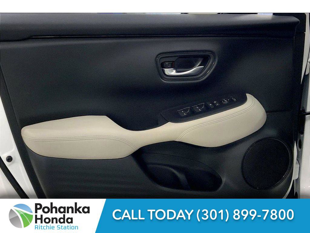 Used 2025 Honda HR-V LX image 25