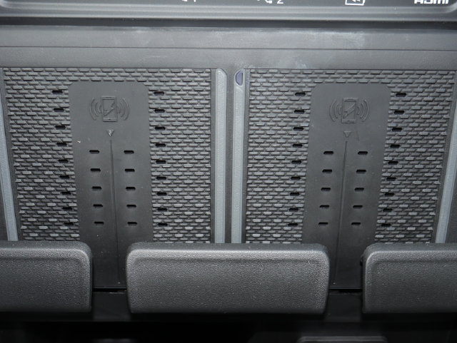 Used 2025 RAM 3500 Longhorn RWD image 4