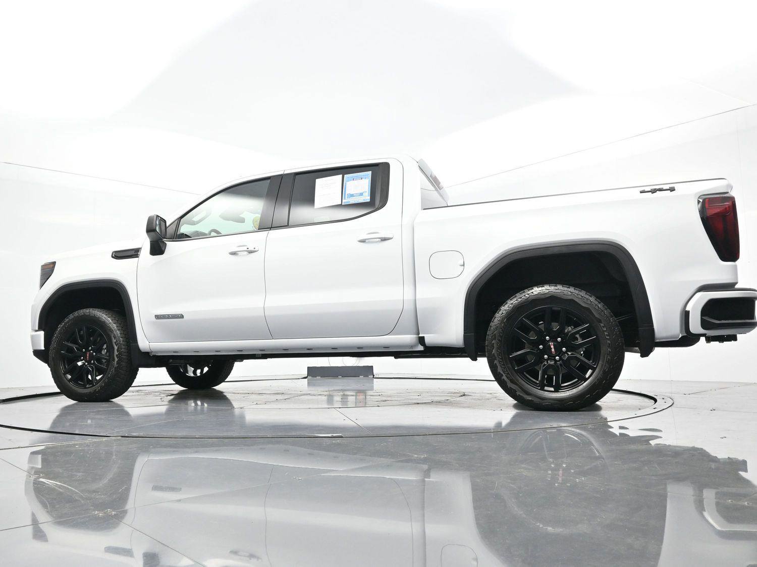 Used 2024 GMC Sierra 1500 Elevation image 42