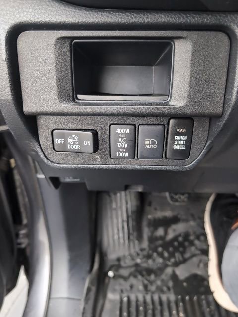 Used 2019 Toyota Tacoma TRD Sport image 12