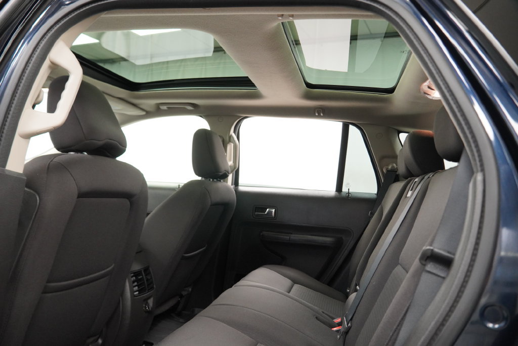 Used 2010 Ford Edge SEL FWD image 5