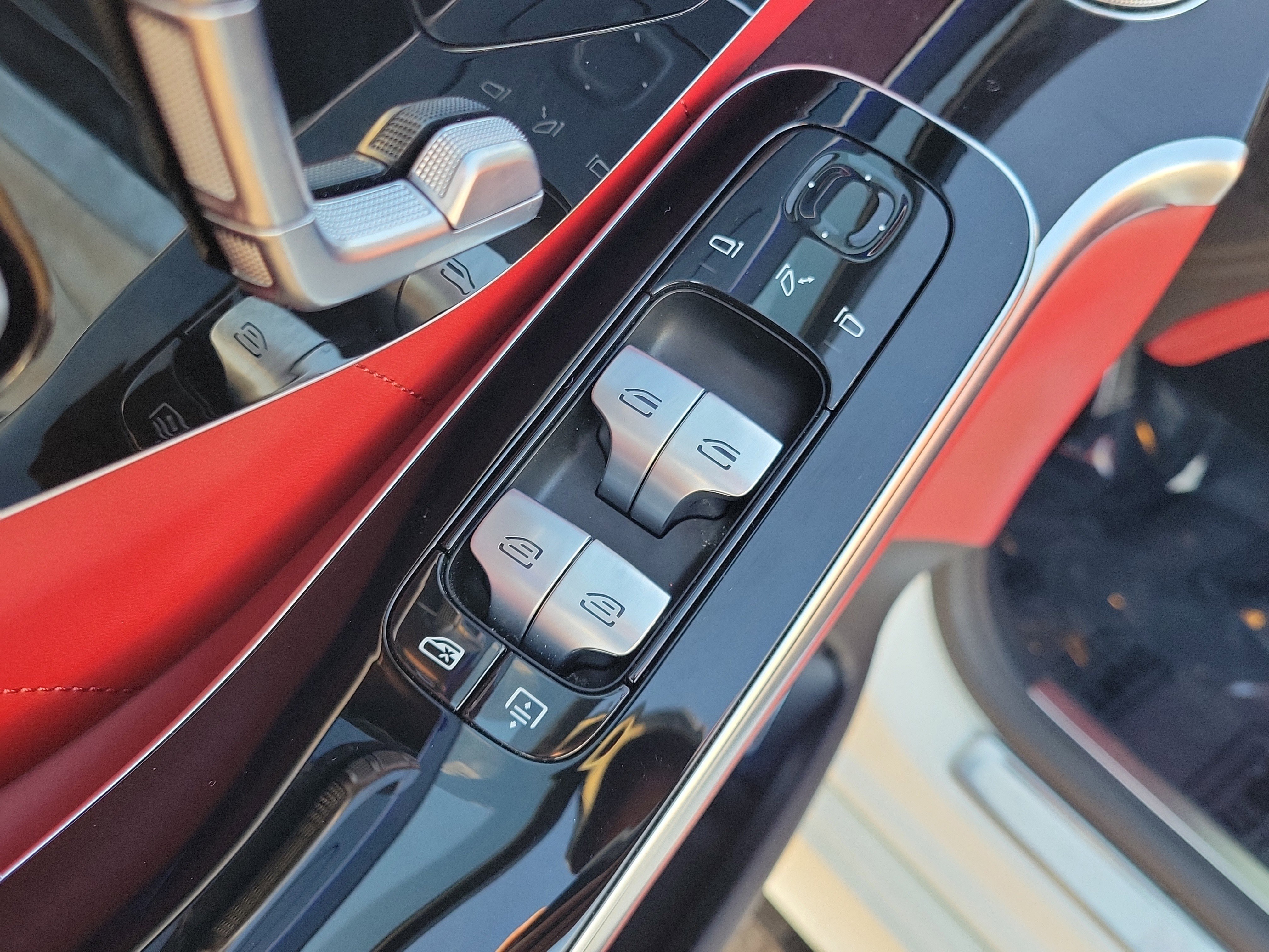 Used 2022 Mercedes-Benz S 580 4MATIC Sedan image 21