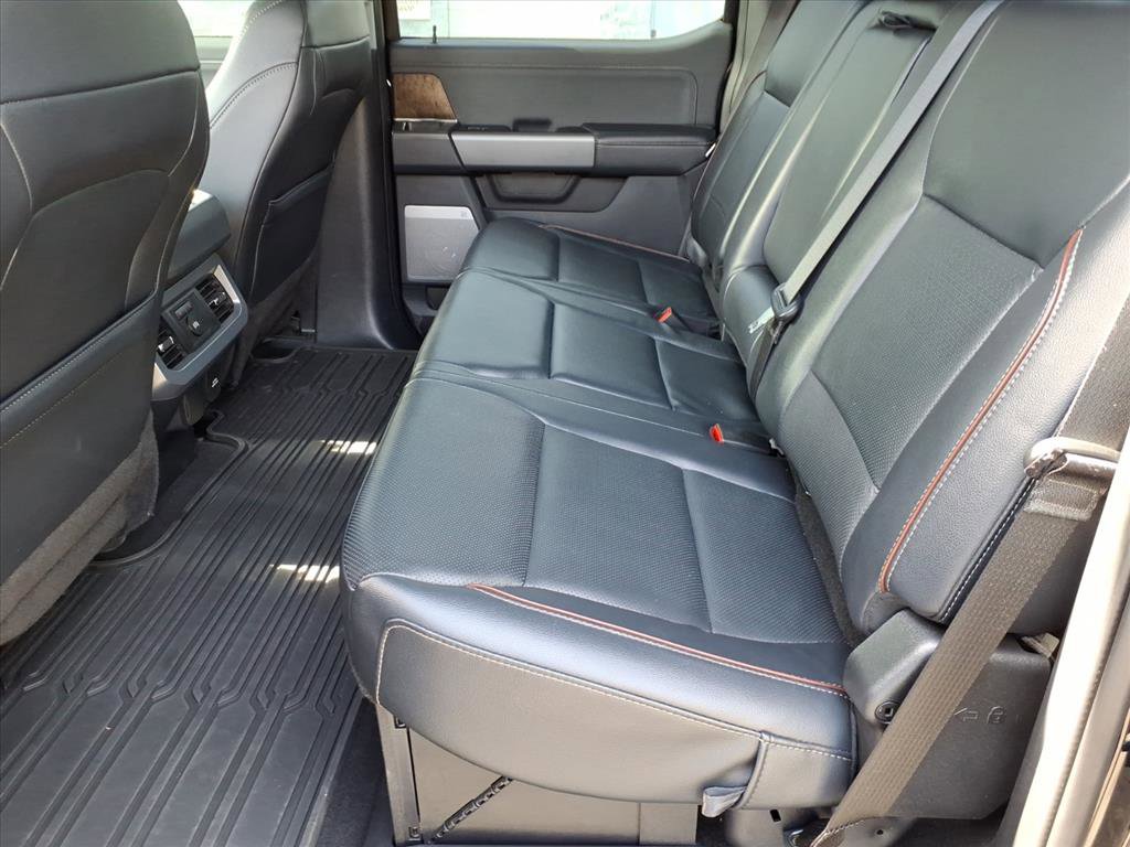 Used 2024 Ford F250 Lariat w/ Lariat Ultimate Package image 7