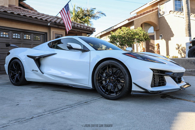 Used 2025 Chevrolet Corvette Z06 w/ Z07 Performance Package RWD image 20