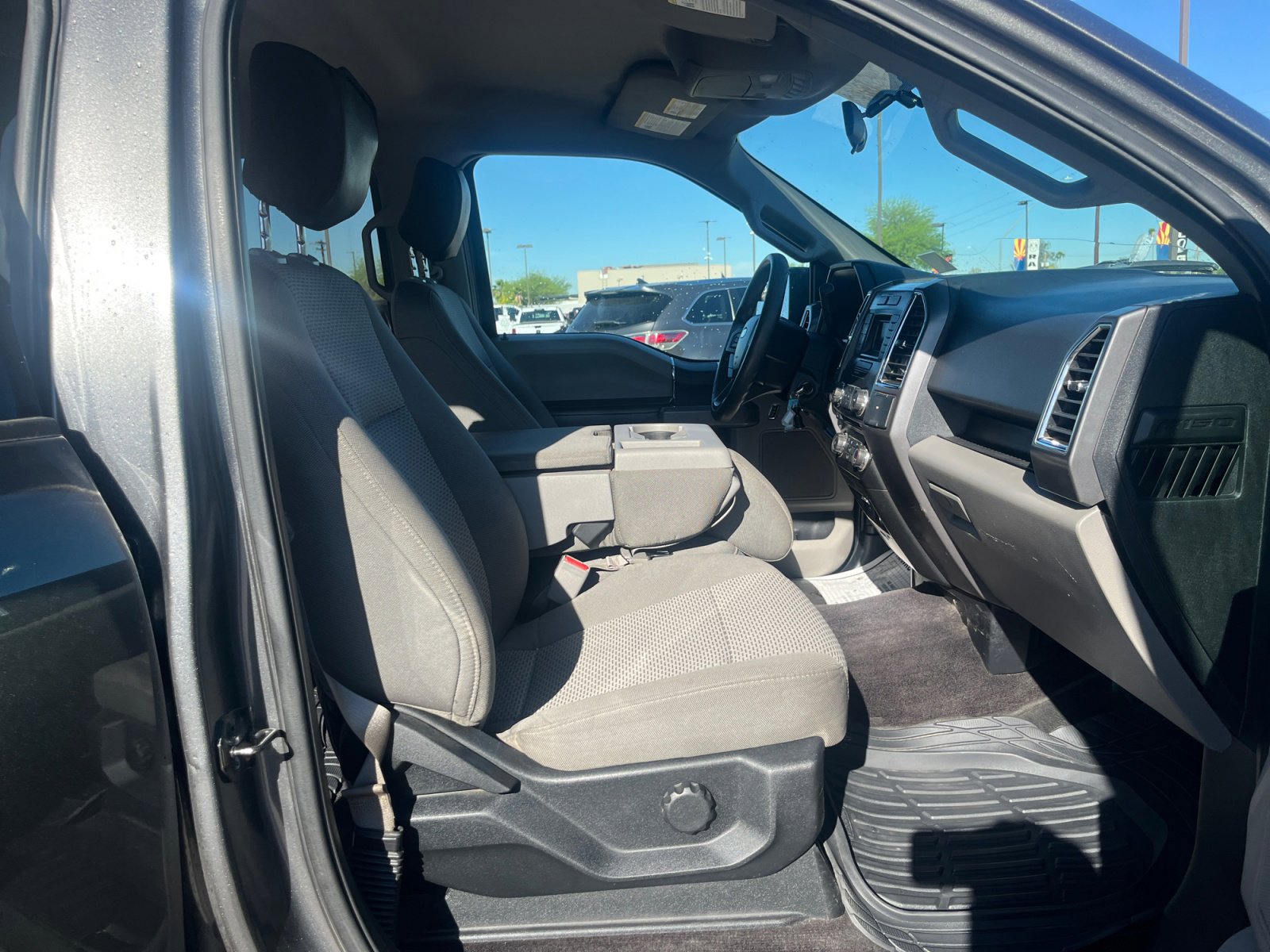 Used 2016 Ford F150 XLT image 19