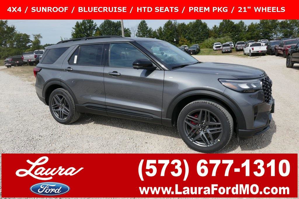 New 2025 Ford Explorer ST-Line w/ Premium Package