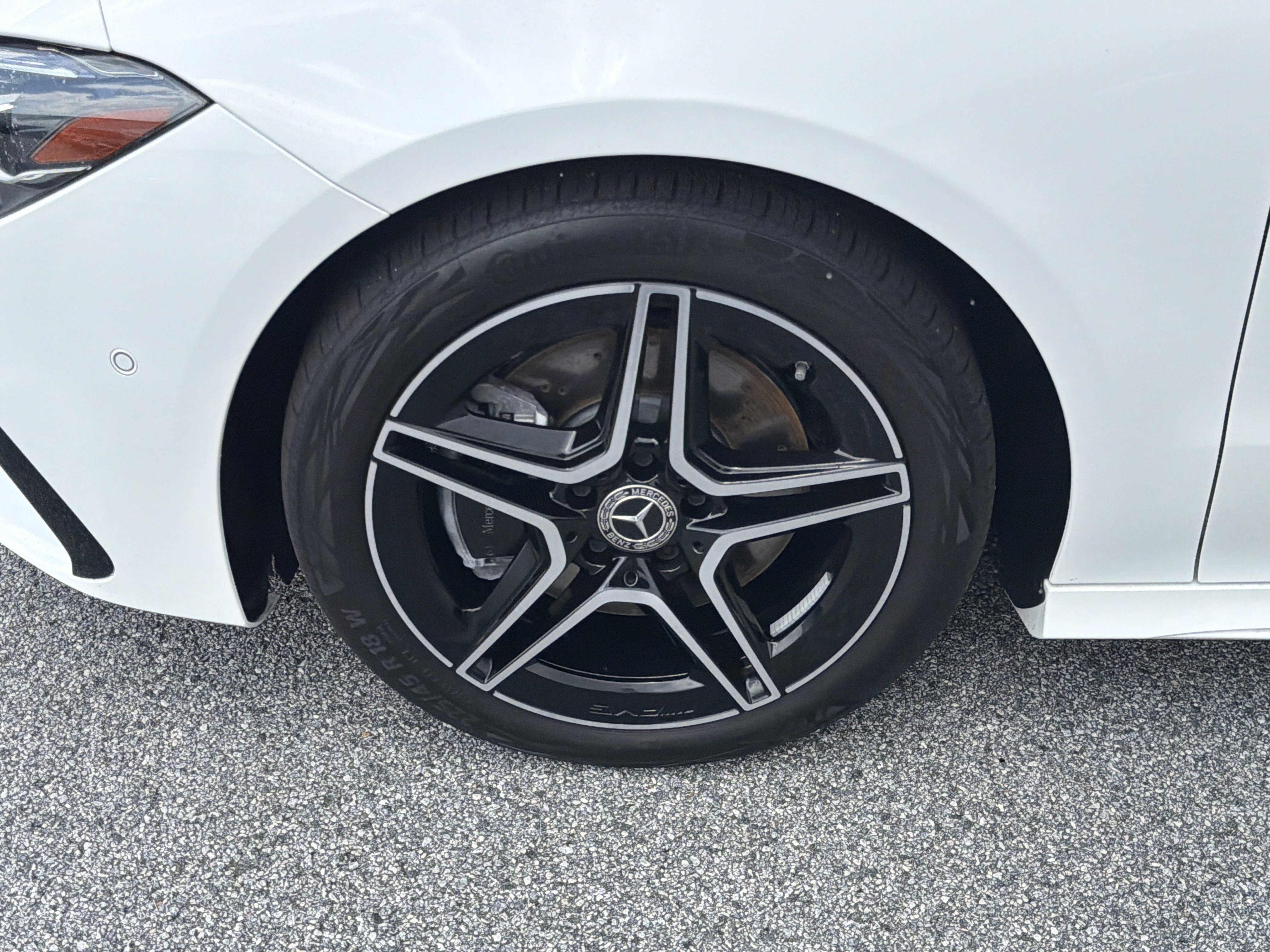 Used 2025 Mercedes-Benz CLA 250 4MATIC image 13