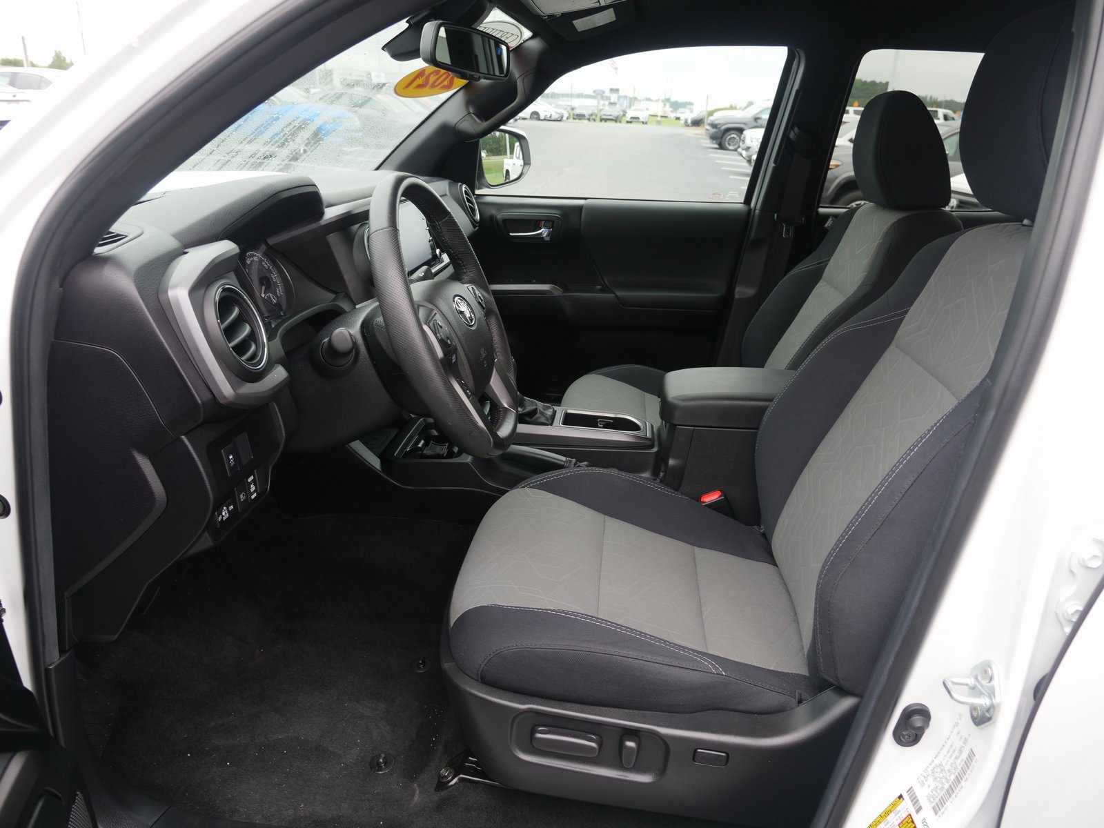 Used 2021 Toyota Tacoma TRD Sport image 15