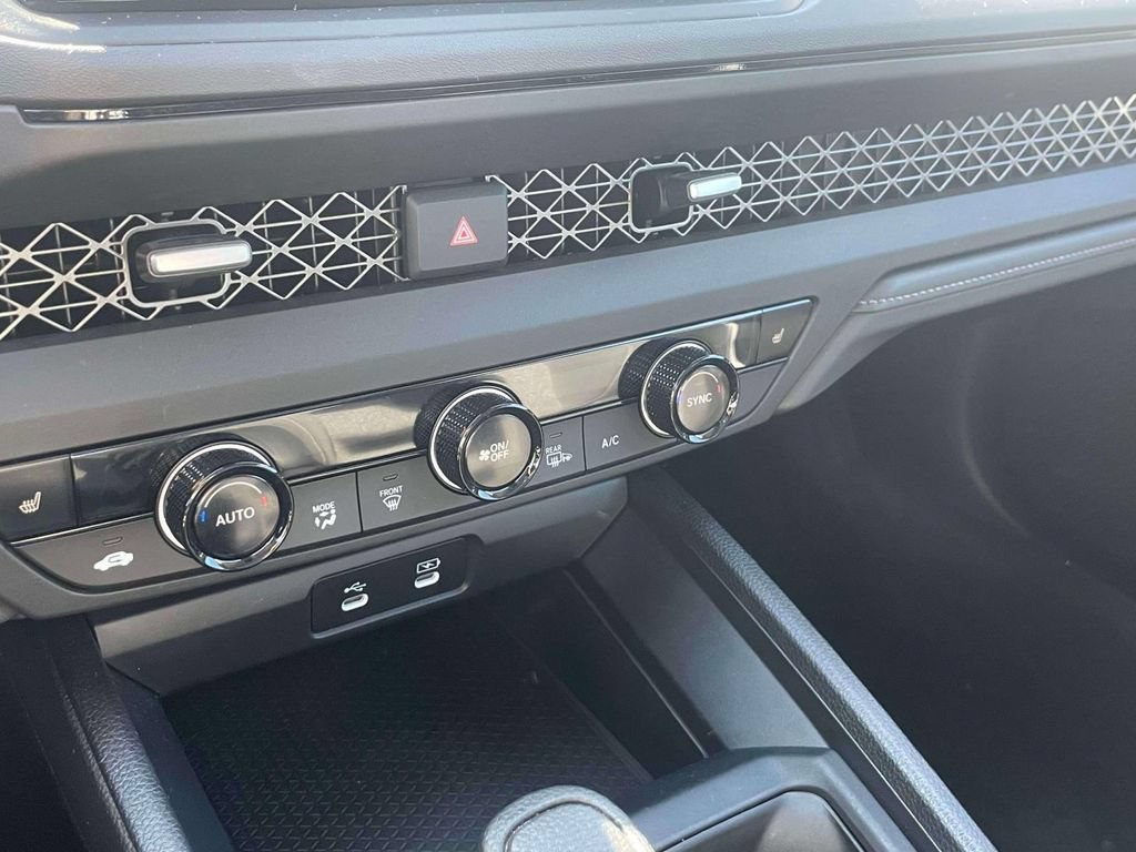 Certified 2025 Honda Accord SE image 30