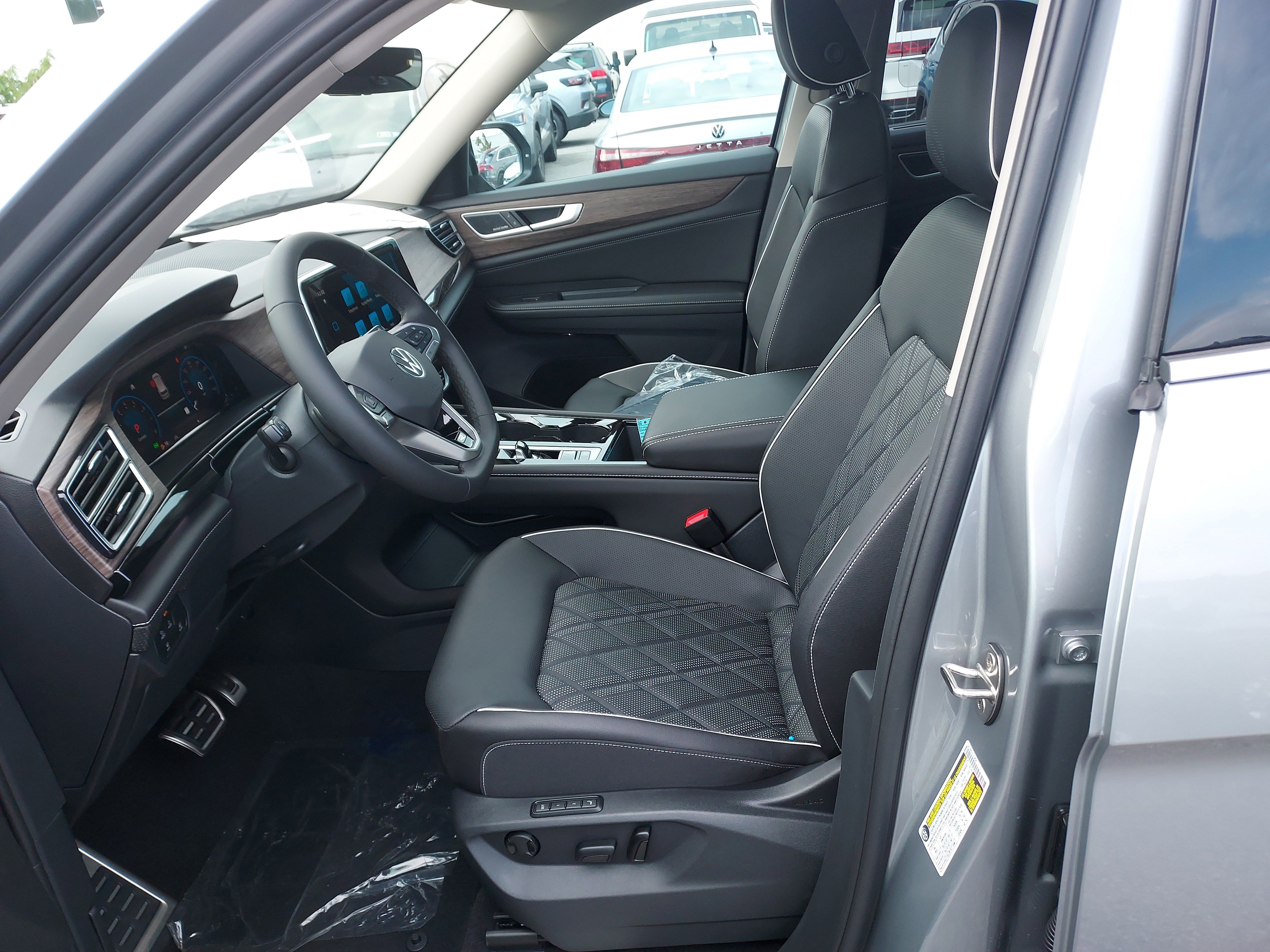 New 2026 Volkswagen Atlas SEL Premium R-Line image 14
