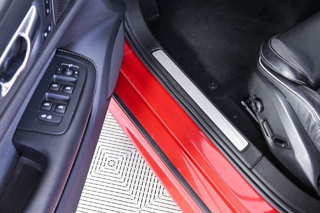 Used 2020 Volvo S60 T5 R-Design FWD image 8