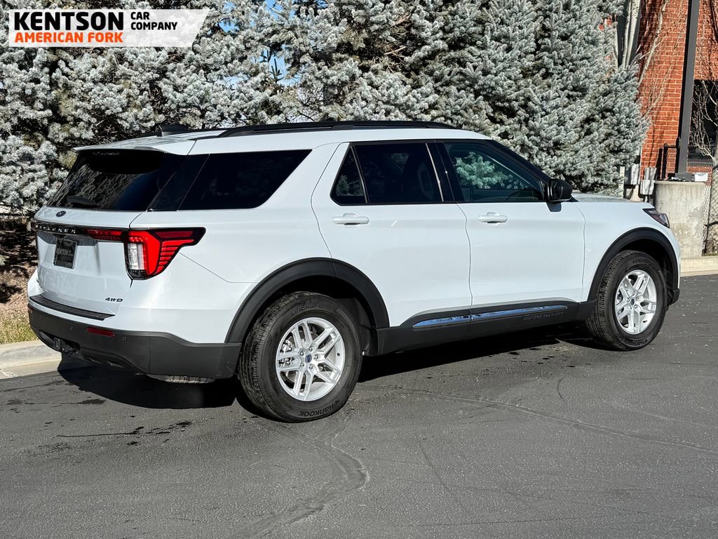 Used 2025 Ford Explorer Active image 8
