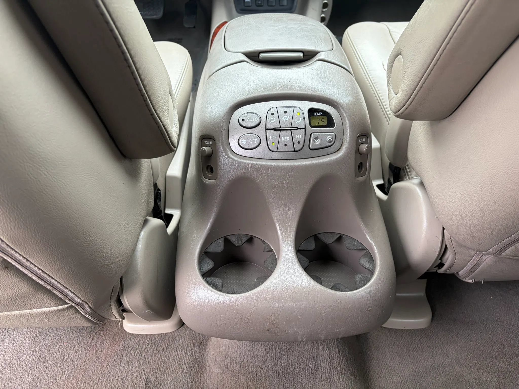 Used 2006 Toyota Sequoia Limited AWD/4WD image 12