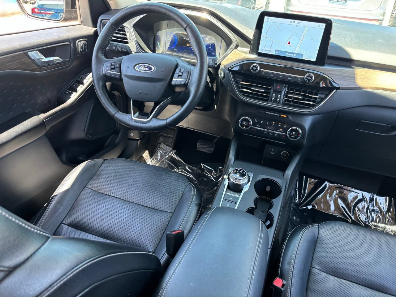 Used 2020 Ford Escape Titanium w/ Titanium Premium Package 2.0 AWD/4WD image 12