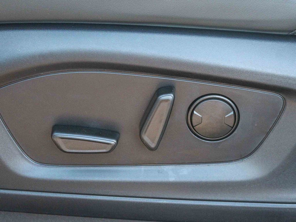 New 2026 Ford Explorer Active w/ Active Comfort Package RWD image 22