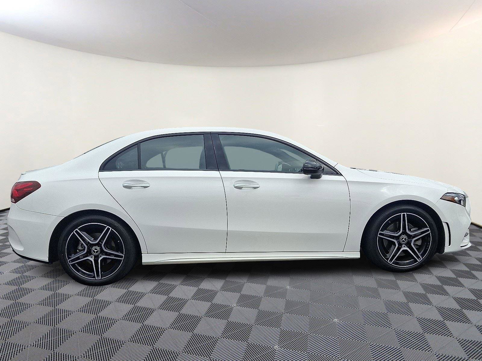 Used 2021 Mercedes-Benz A 220 A 220 image 7