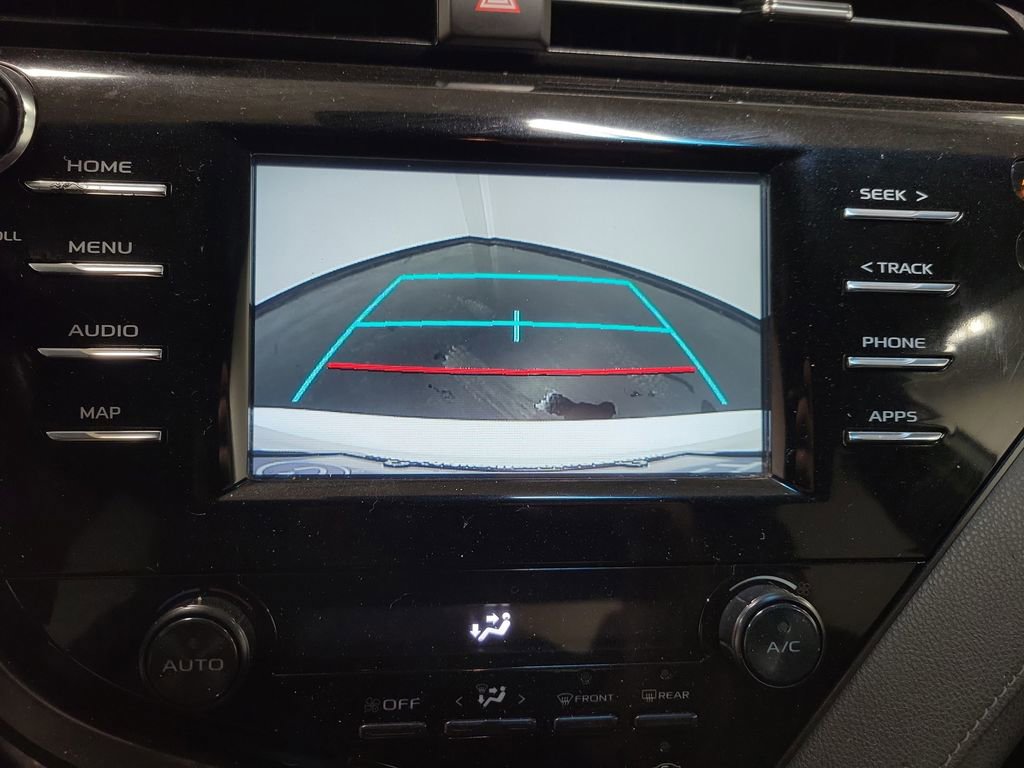 Used 2019 Toyota Camry SE image 17
