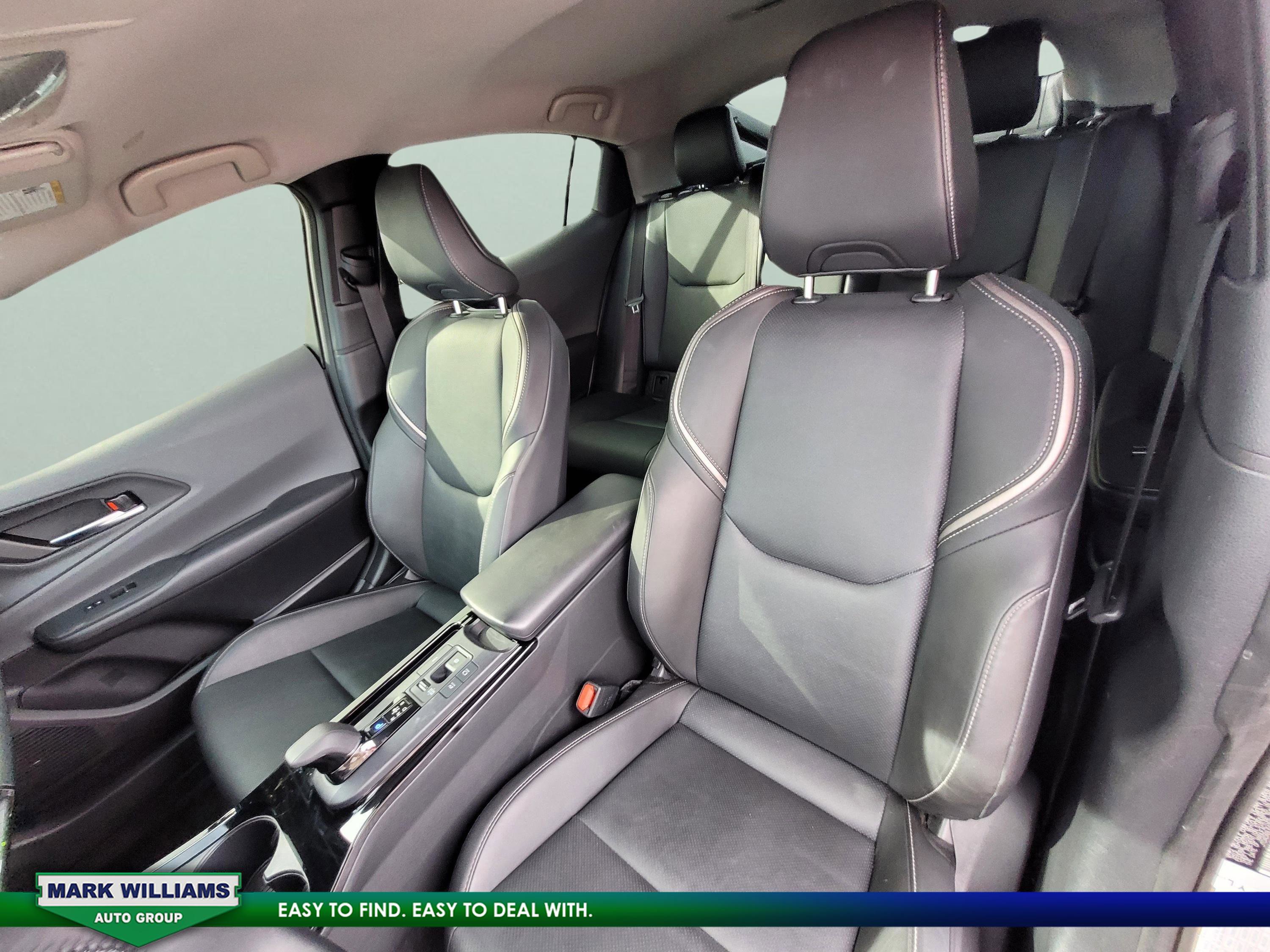 Used 2025 Toyota Prius XLE image 31