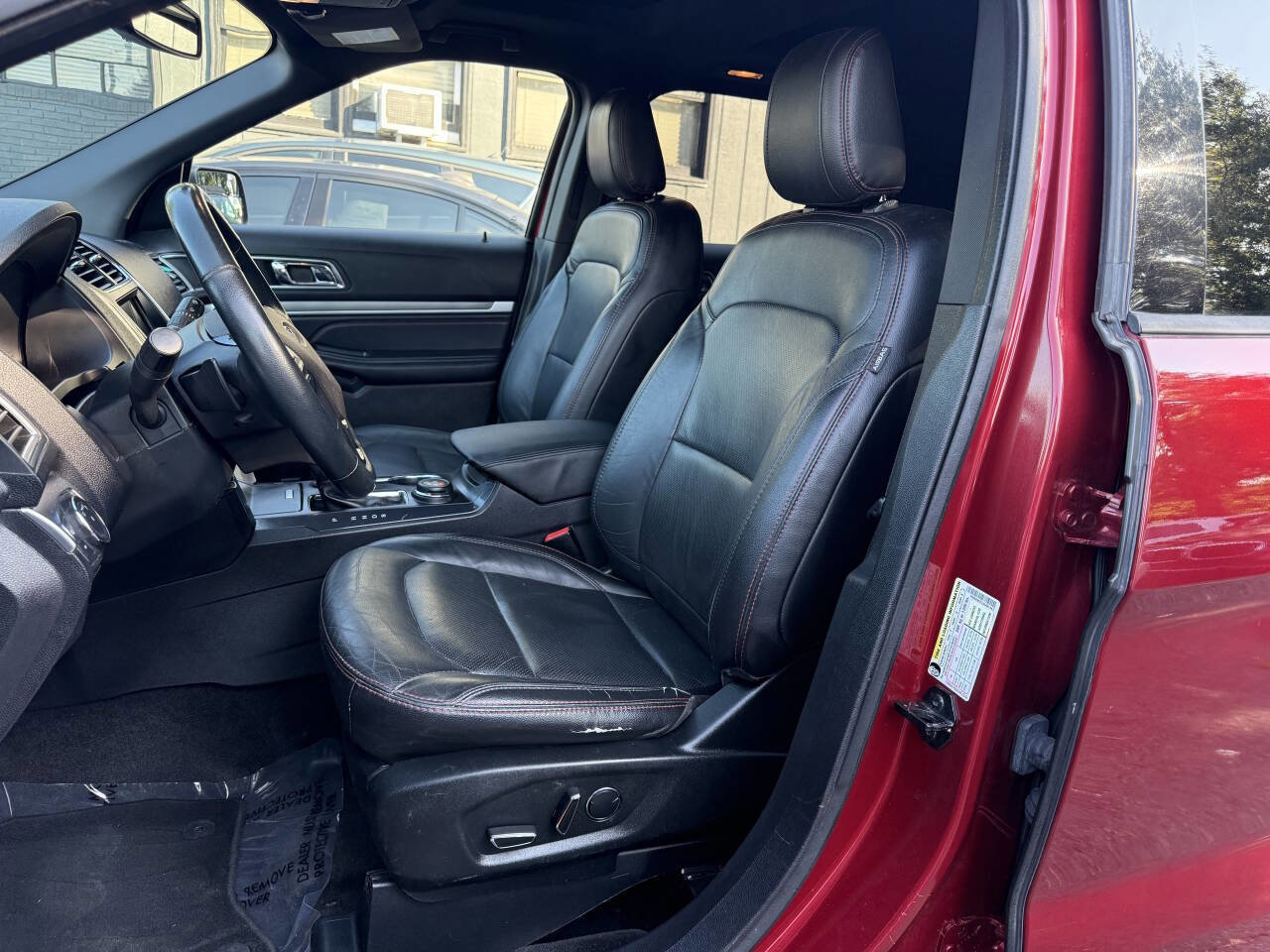Used 2018 Ford Explorer Sport image 9
