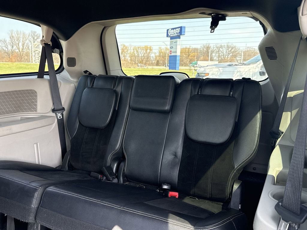 Used 2017 Dodge Grand Caravan SXT image 23