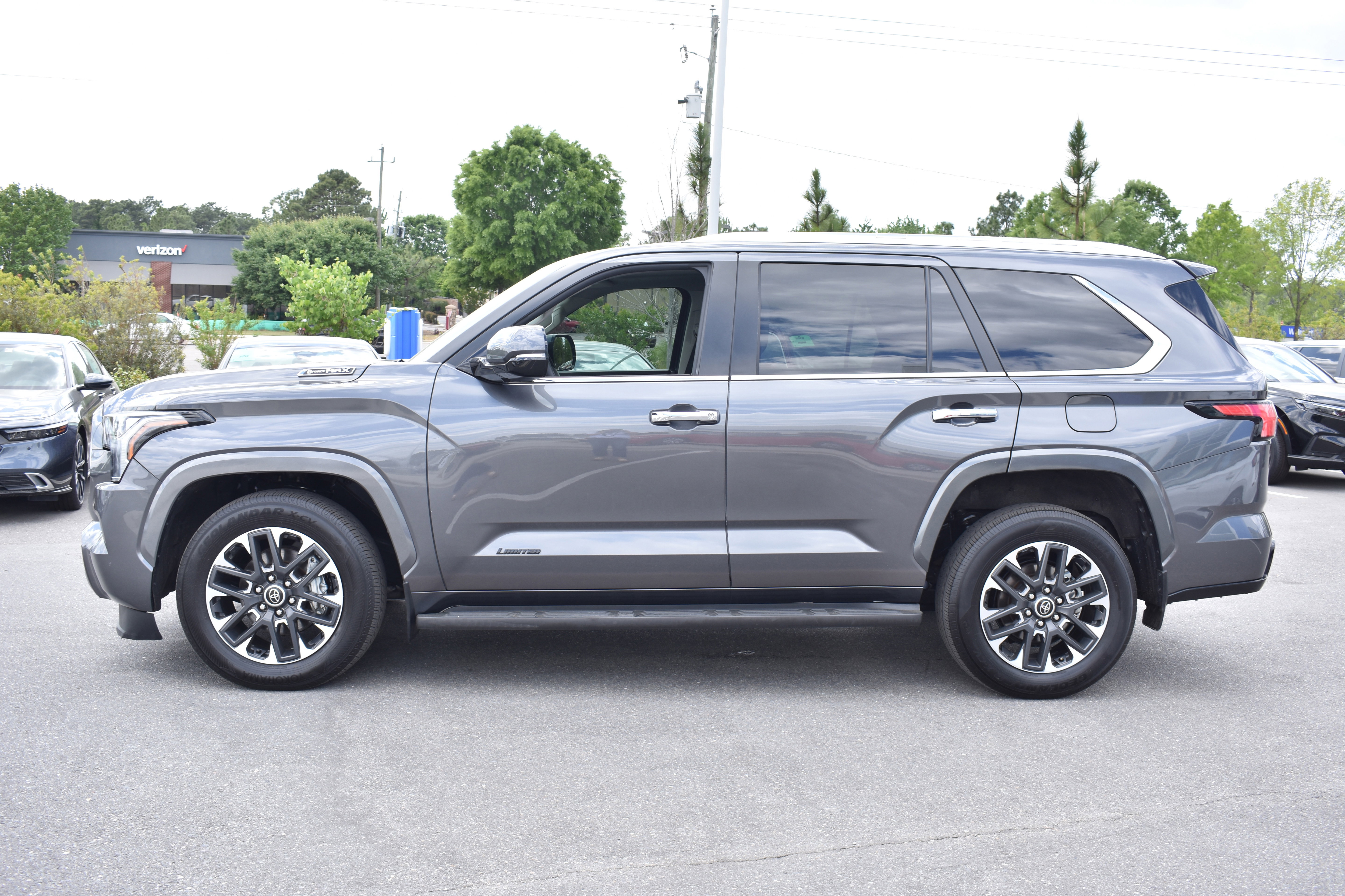 Used 2024 Toyota Sequoia 4WD image 6
