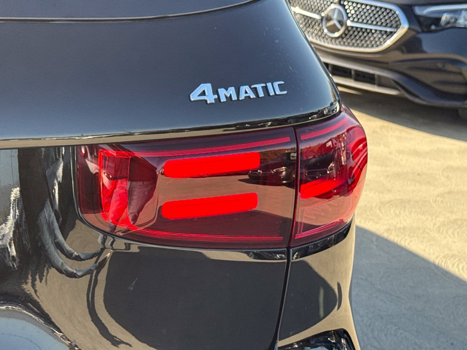 New 2026 Mercedes-Benz GLB 250 4MATIC image 11