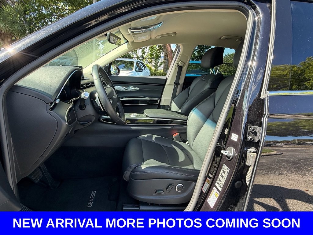Used 2025 Genesis GV70 2.5T AWD/4WD image 9
