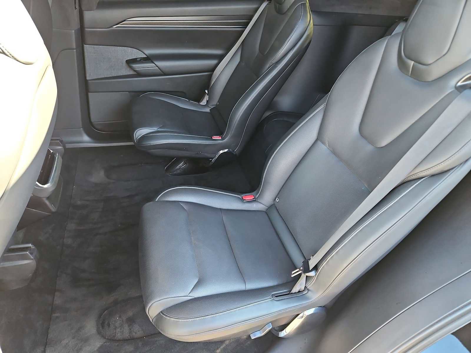 Used 2022 Tesla Model X Plaid image 37