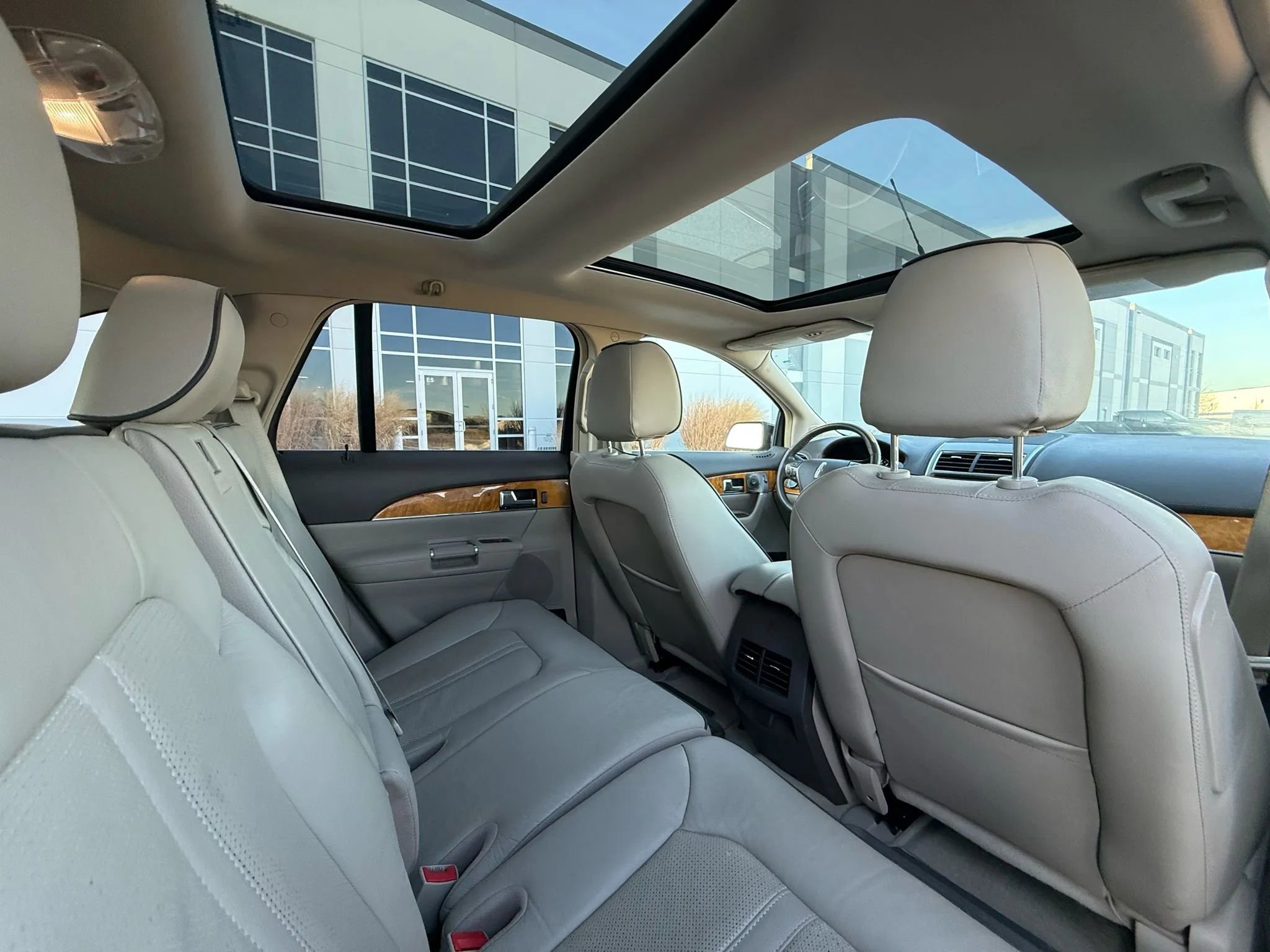 Used 2013 Lincoln MKX FWD image 14