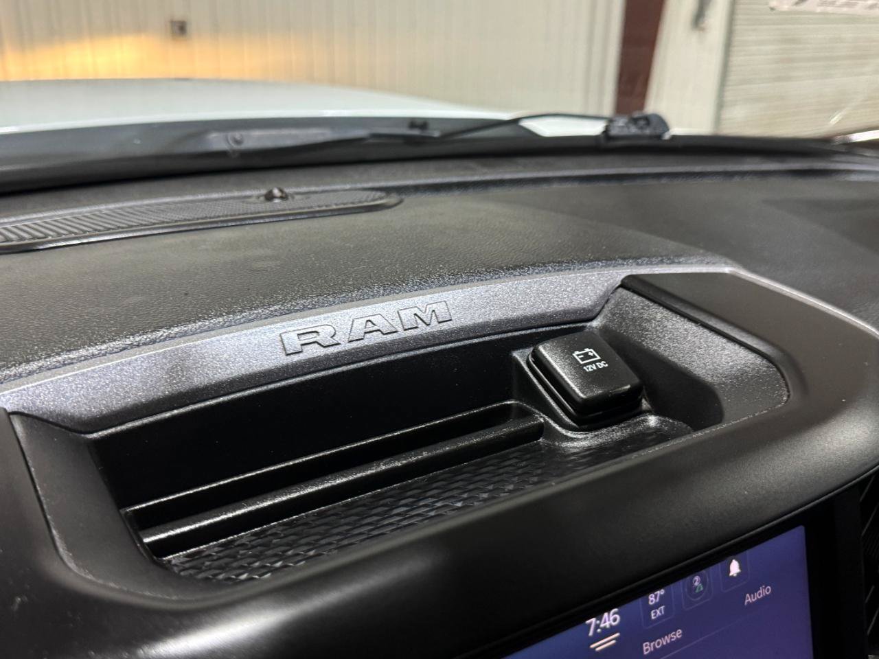 Used 2022 RAM 2500 Tradesman AWD/4WD image 32