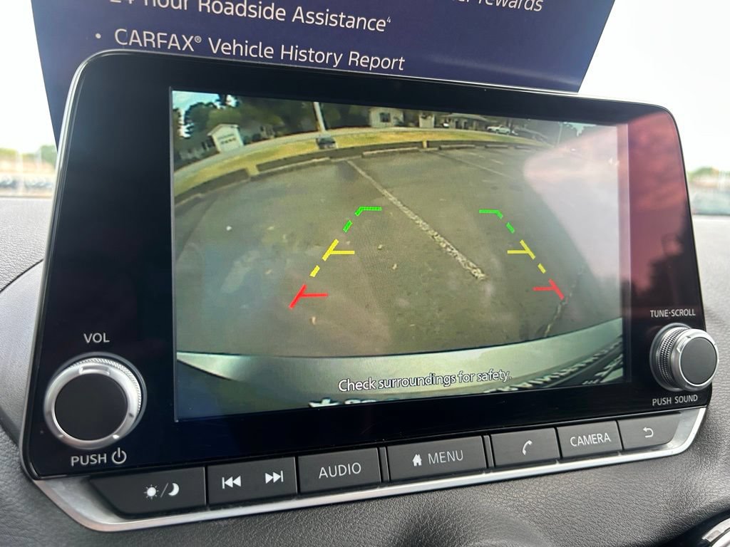 Used 2025 Nissan Sentra SR FWD image 21