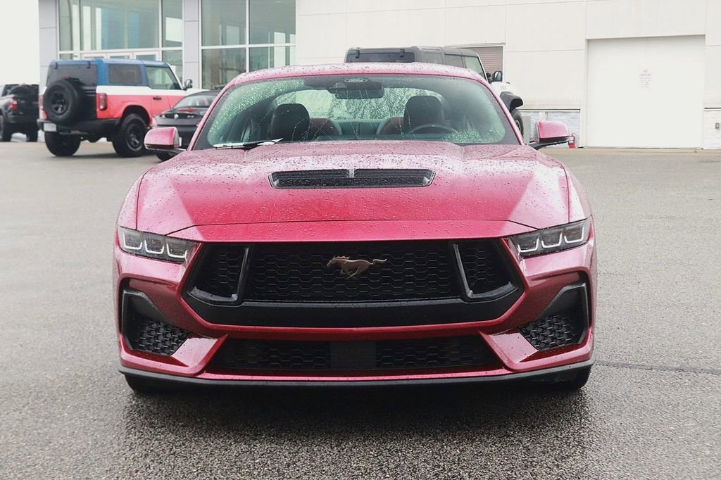 Used 2025 Ford Mustang GT Premium RWD image 2