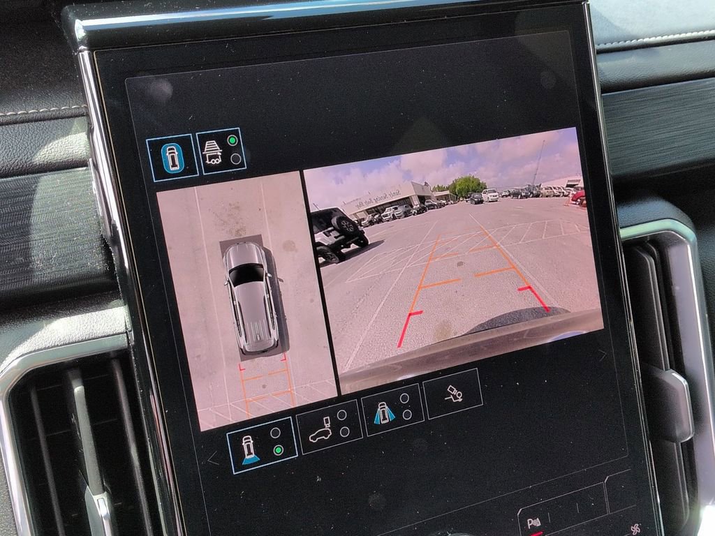 Used 2024 GMC Acadia Elevation image 24