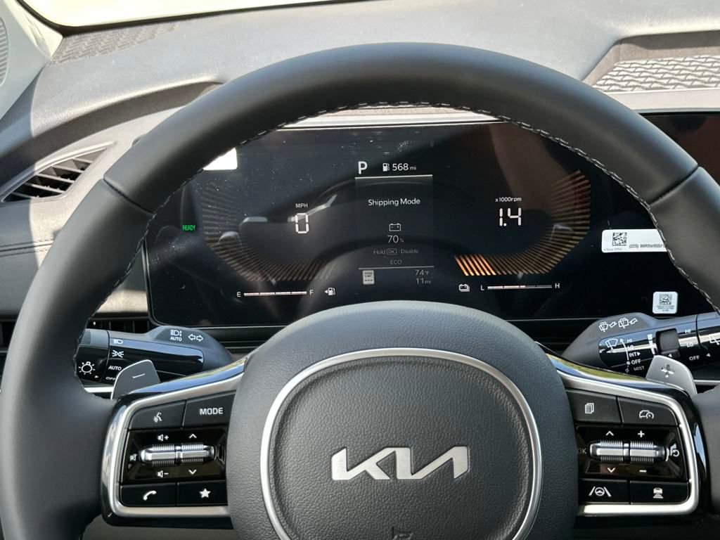 New 2025 Kia Carnival EX image 22