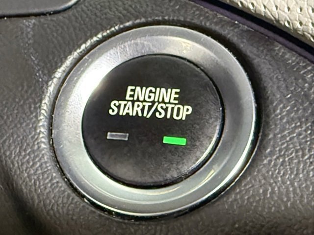 Used 2020 Chevrolet Equinox Premier image 21