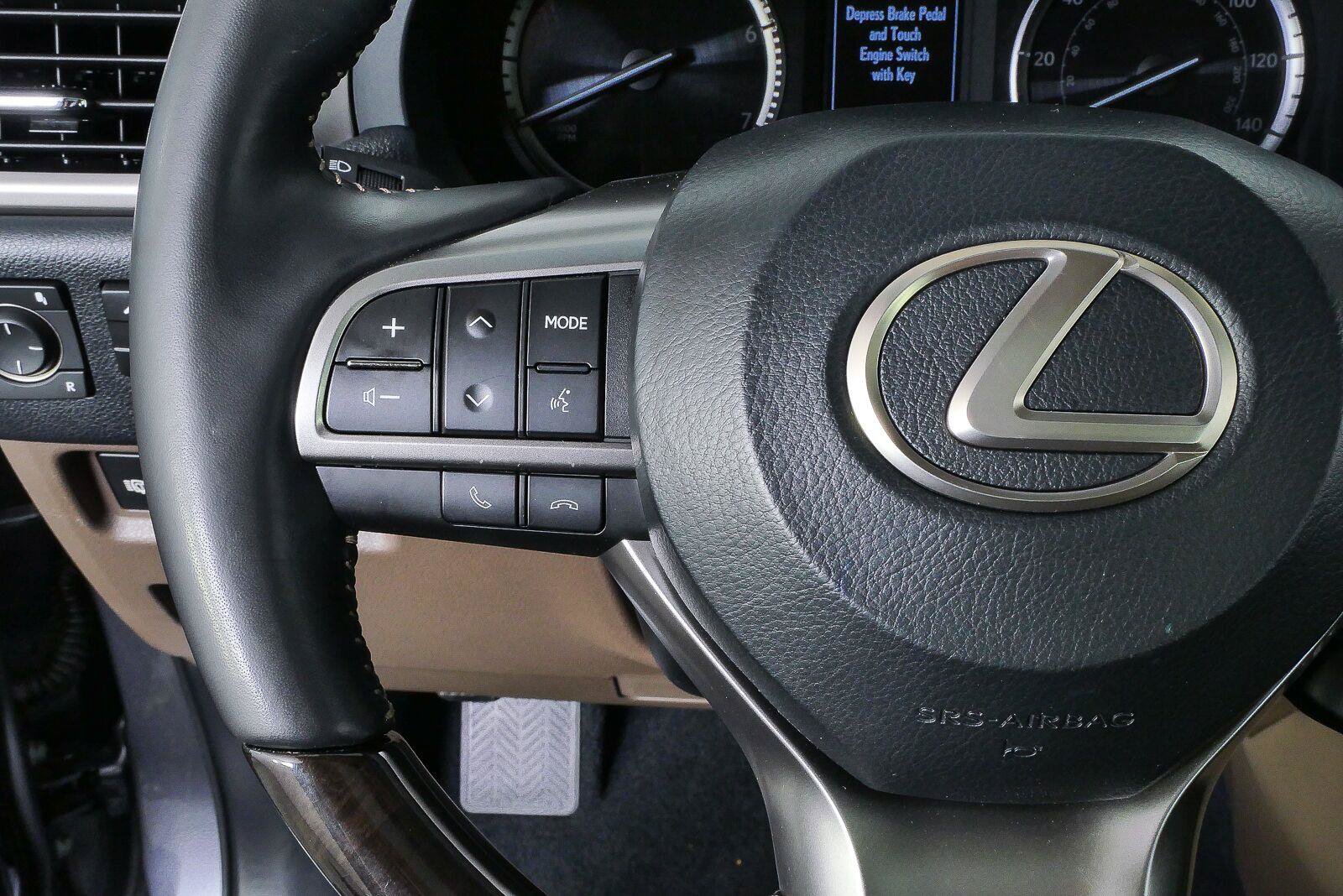 Used 2022 Lexus GX 460 Premium w/ Premium Package AWD/4WD image 10
